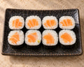 Shake Maki (8 pcs)